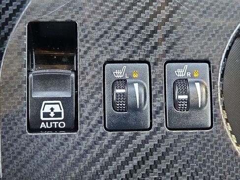 Used 2024 Toyota 4Runner TRD Off-Road Premium image 17