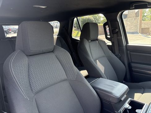 Certified 2025 Toyota 4Runner SR5 AWD/4WD image 25