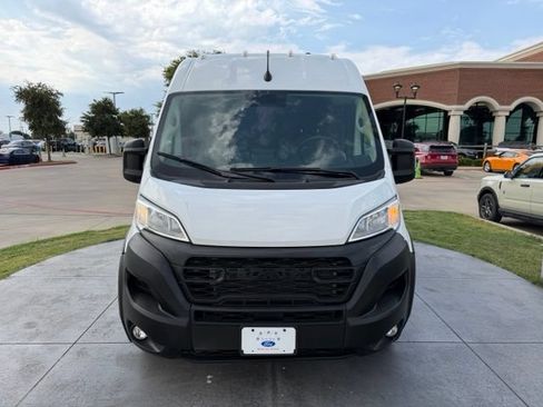 Used 2025 RAM ProMaster 3500 w/ Convenience Group FWD image 2