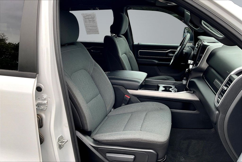 Used 2023 RAM 1500 Big Horn AWD/4WD image 34
