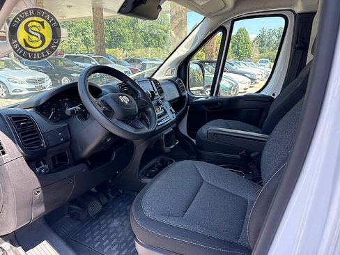 Used 2023 RAM ProMaster 2500 FWD image 8