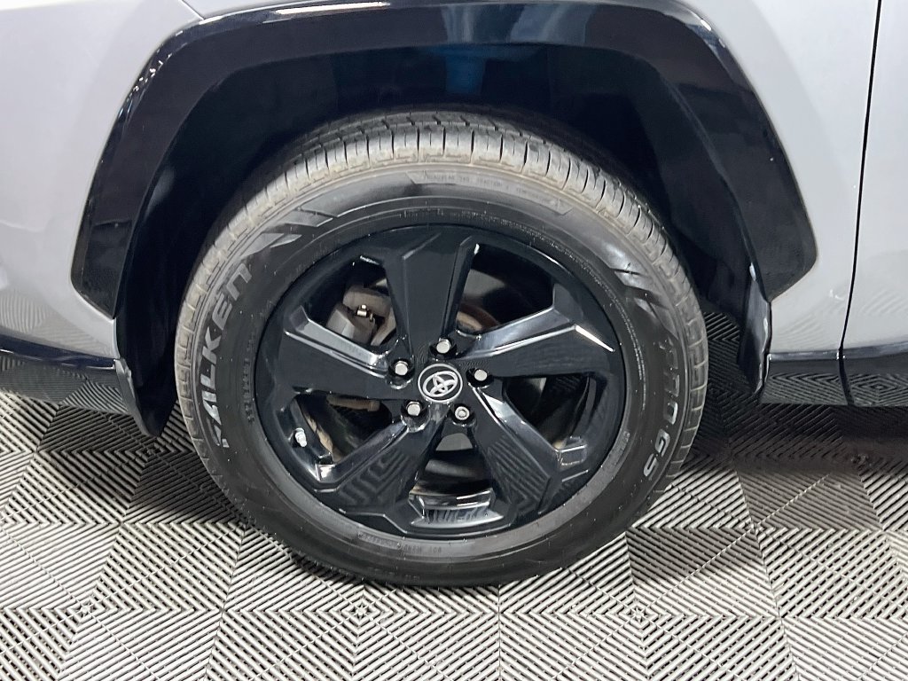 Used 2019 Toyota RAV4 XSE w/ XSE Weather Package AWD/4WD image 27