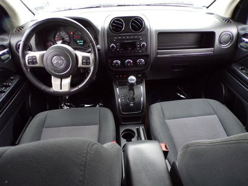 Used 2013 Jeep Compass Latitude w/ Sun/Sound Group image 29