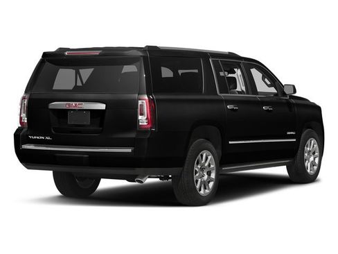 Used 2018 GMC Yukon XL Denali w/ Enhanced Security Package AWD/4WD image 2