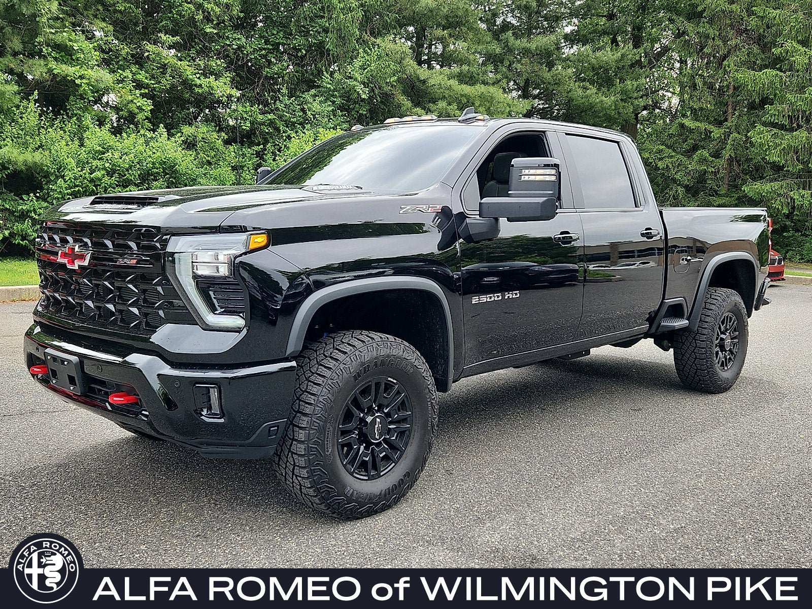 Used 2026 Chevrolet Silverado 2500 ZR2 AWD/4WD image 1