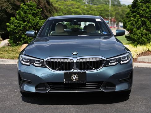 Used 2021 BMW 330i Sedan w/ Convenience Package RWD image 14