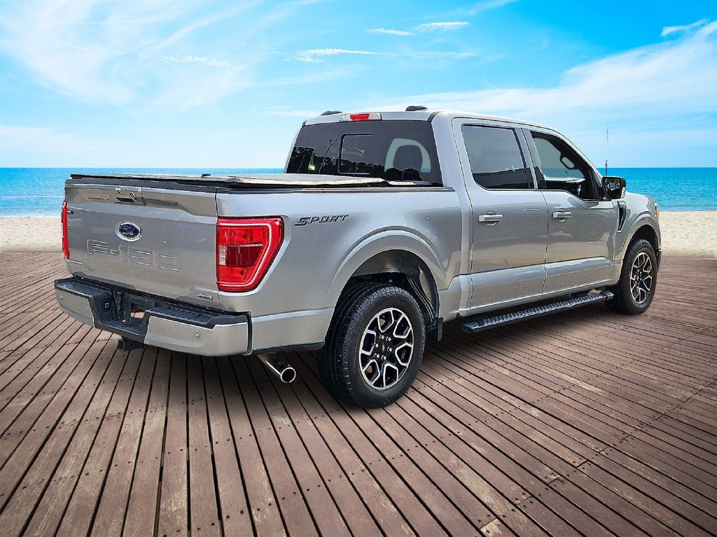 Used 2022 Ford F150 XLT w/ Equipment Group 302A High RWD image 4