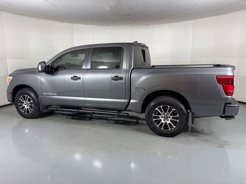 Certified 2024 Nissan Titan SV w/ SV Convenience Package image 5