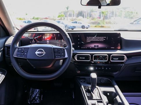 New 2026 Nissan Sentra SR w/ Floor Mat Package FWD image 21