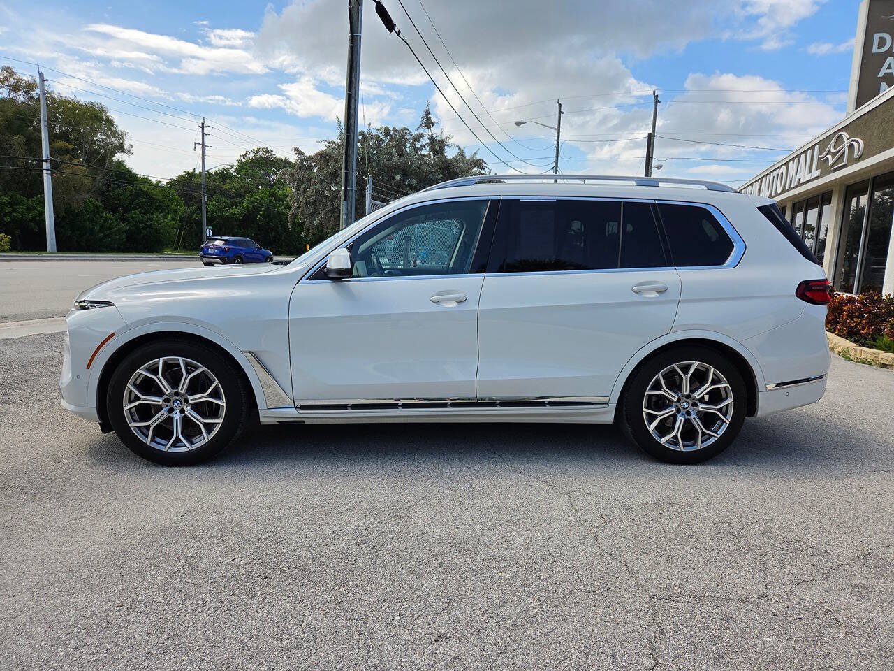 Used 2026 BMW X7 xDrive40i AWD/4WD image 8