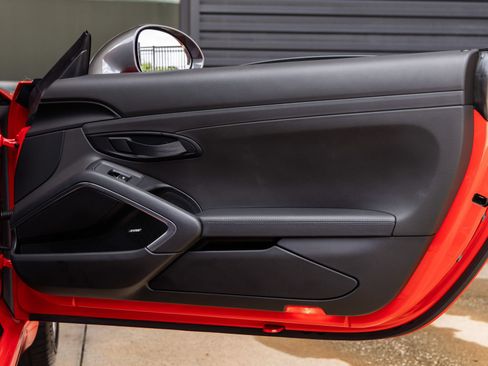 Certified 2019 Porsche 911 Carrera T RWD image 40