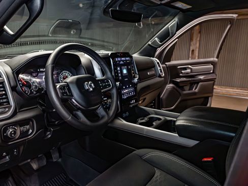 Used 2025 RAM 1500 Big Horn image 16