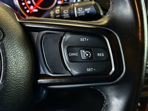 Used 2019 Jeep Wrangler Unlimited Sport S image 17