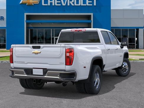 New 2026 Chevrolet Silverado 3500 LTZ w/ LTZ Convenience Package AWD/4WD image 4