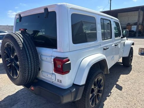 Used 2024 Jeep Wrangler Unlimited Sahara AWD/4WD image 5