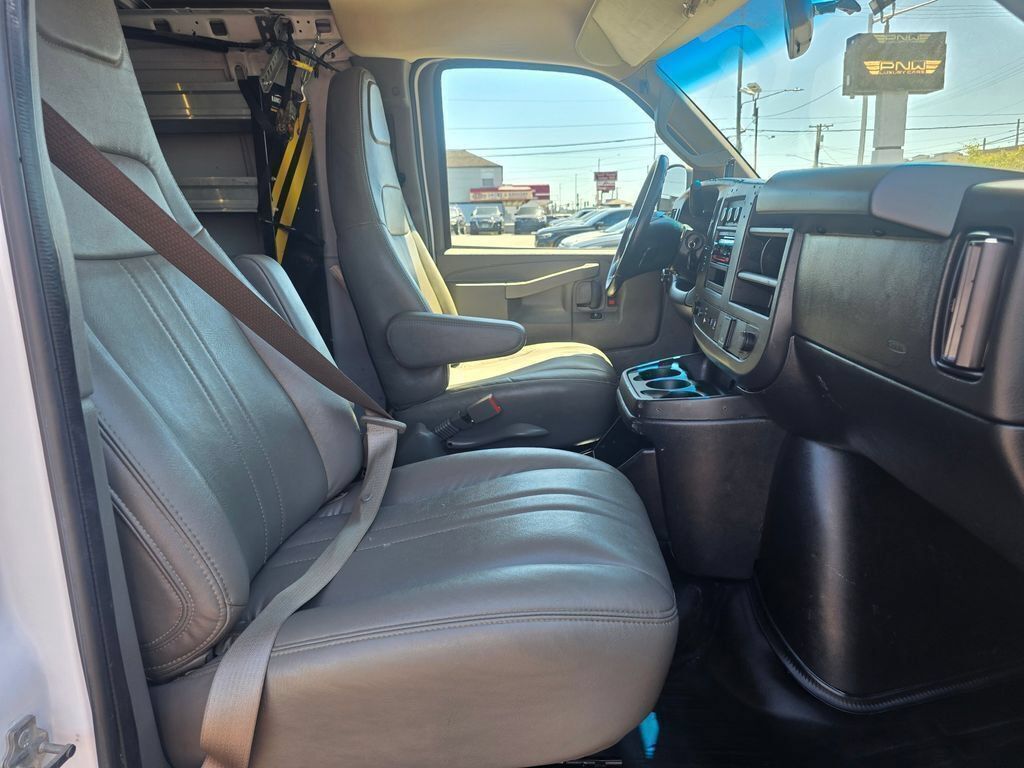 Used 2023 Chevrolet Express 2500 w/ Driver Convenience Package RWD image 15