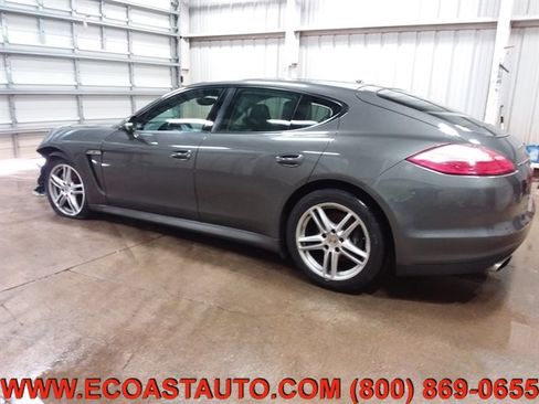 Used 2013 Porsche Panamera image 2