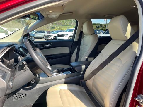Used 2020 Ford Edge SEL w/ Convenience Package image 13