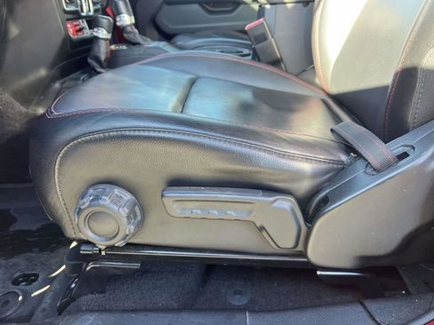 Used 2021 Jeep Wrangler Unlimited Rubicon image 24