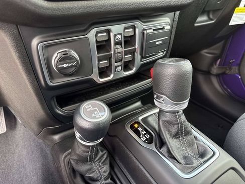 New 2026 Jeep Gladiator Sport AWD/4WD image 26