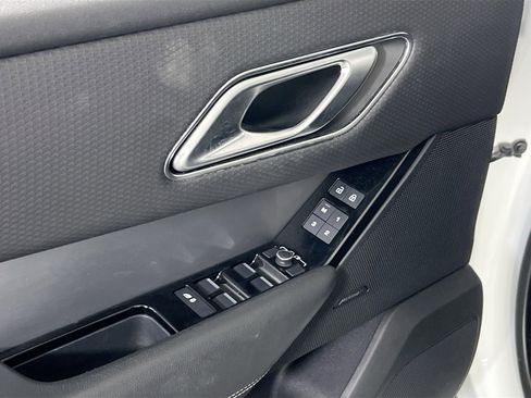 Used 2021 Land Rover Range Rover Velar R-Dynamic S image 18