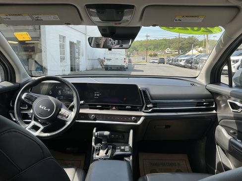 Certified 2023 Kia Sportage EX AWD/4WD image 11