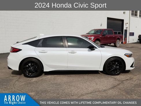 Used 2024 Honda Civic Sport image 14