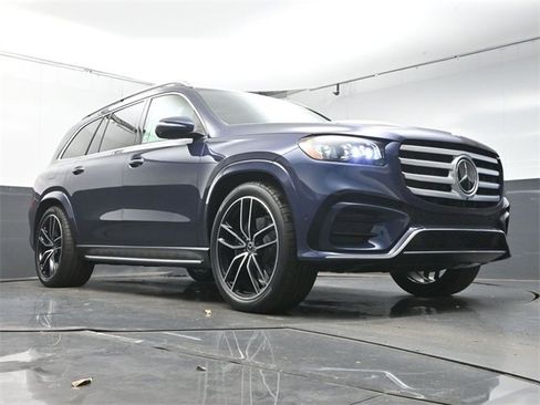New 2026 Mercedes-Benz GLS 450 4MATIC image 34