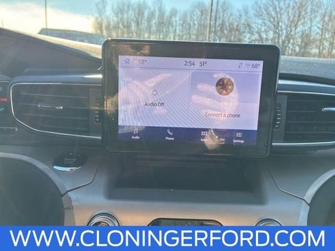 Used 2023 Ford Explorer XLT w/ Equipment Group 202A image 19