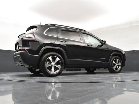 Used 2022 Jeep Cherokee Limited image 24