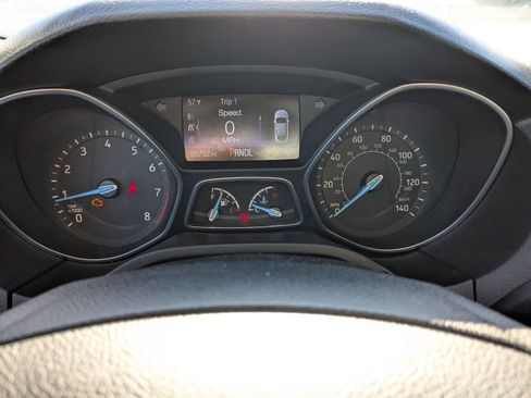 Used 2017 Ford Focus SE image 28