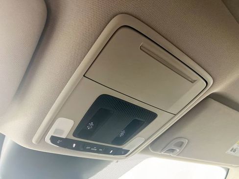 Certified 2023 Honda Pilot Touring image 15