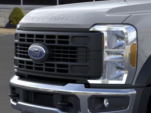 New 2026 Ford F450 XL w/ XL Driver Assist Package AWD/4WD image 17