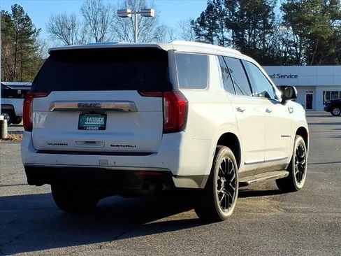 Certified 2022 GMC Yukon Denali image 3