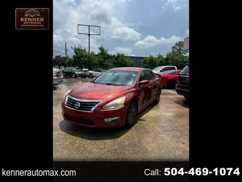 Used 2015 Nissan Altima 2.5 S w/ Special Edition Package FWD image 1