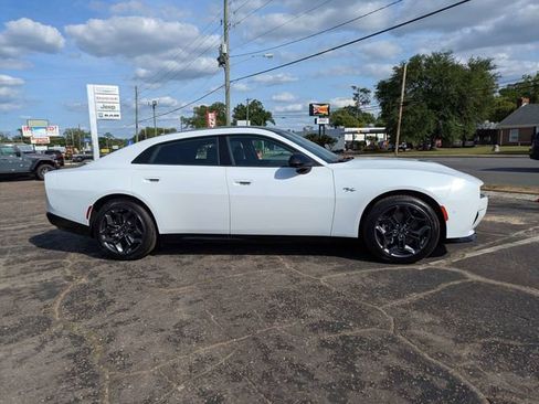 New 2026 Dodge Charger R/T AWD/4WD image 3