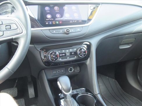 Used 2023 Buick Encore GX Select w/ Sport Touring Package FWD image 23