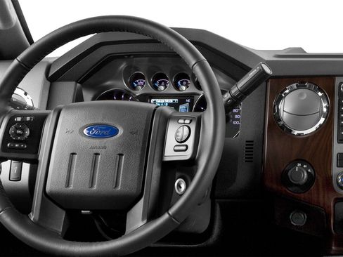 Used 2016 Ford F250 Lariat w/ Lariat Ultimate Package image 39