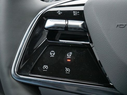 New 2026 Cadillac Lyriq Luxury image 23