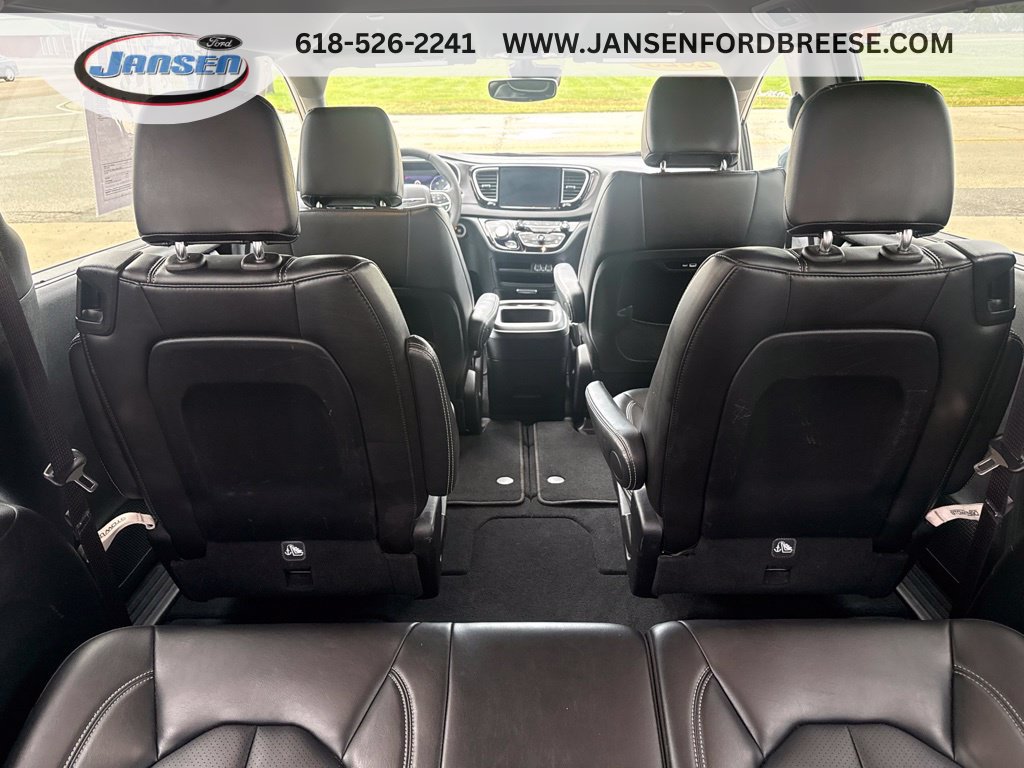 Used 2025 Chrysler Pacifica Select FWD image 29