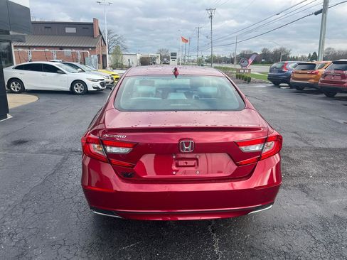 Used 2018 Honda Accord EX image 4