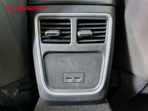 Used 2022 Dodge Charger SXT RWD image 33