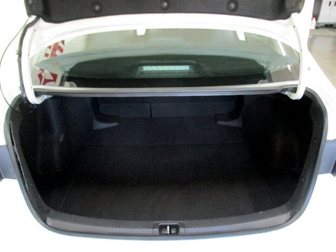 Used 2021 Toyota Corolla LE image 13