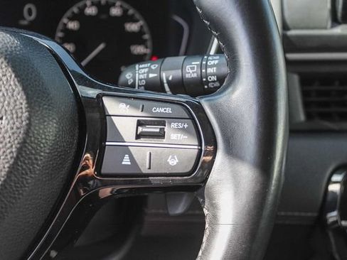 Used 2023 Honda Pilot EX-L image 31