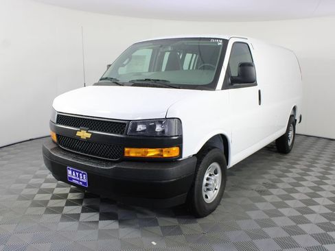 New 2026 Chevrolet Express 2500 RWD image 16