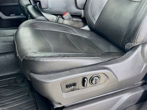 Used 2020 GMC Sierra 1500 SLT image 20