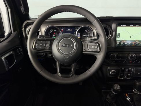 Used 2023 Jeep Wrangler Unlimited w/ 8.4" Radio Group image 14