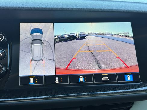 Used 2021 Buick Envision Essence w/ Technology Package I image 25