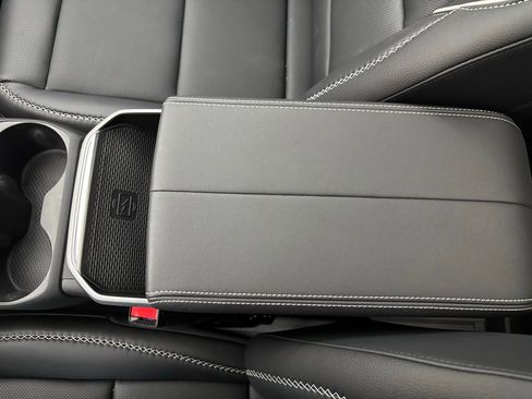 New 2026 GMC Terrain Denali w/ LPO, Floor Liner Package image 31