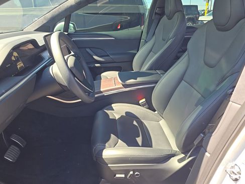 Used 2025 Tesla Model X AWD/4WD image 9